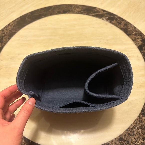 Like New Samorga Bag Organizer for Backpacks and Bucket bags - Picture 3 of 8